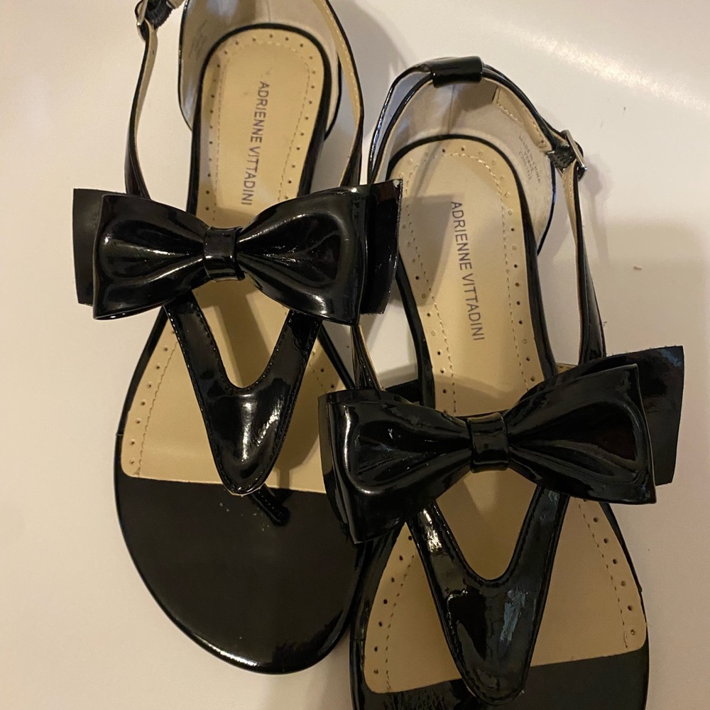 NWT Adrienne Vittadini Sandals Size 8